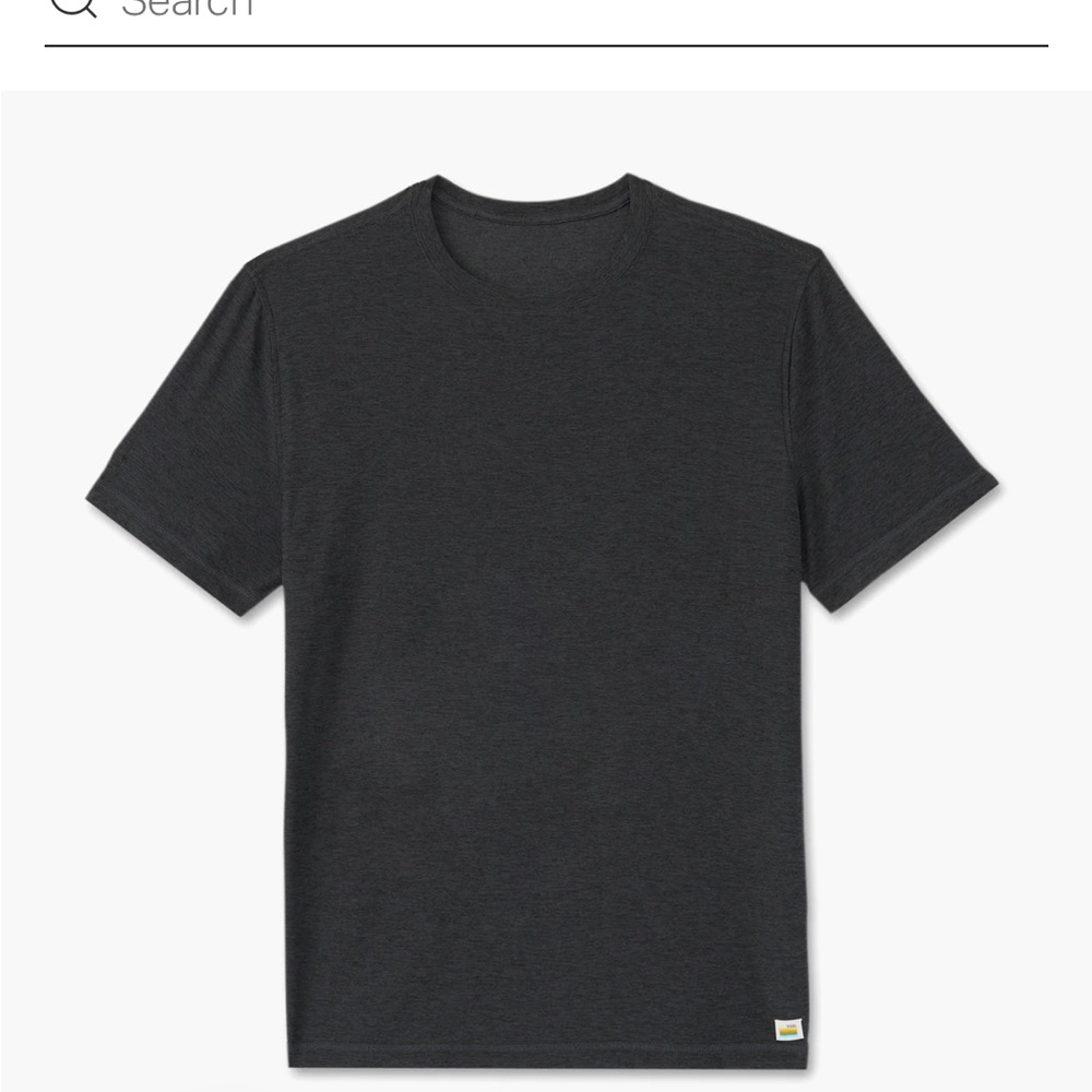 Vuori strato tech tee men’s medium NWT charcoal